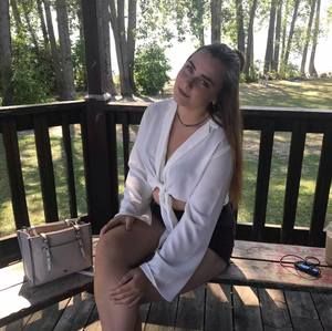 Meet your Posher, Karyssa